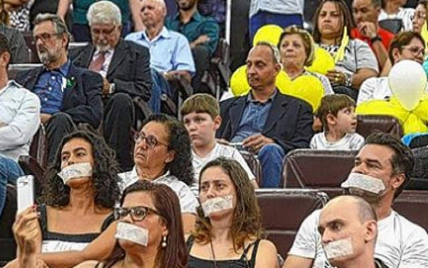 Escola Sem Partido já virou lei em pelo menos quatro cidades brasileiras