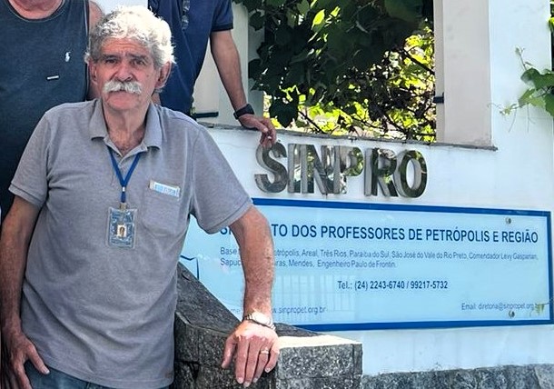 NOTA DE PESAR: PROFESSOR ANTÔNIO CARLOS MUSSEL, DIRETOR DO SINPRO PETRÓPOLIS