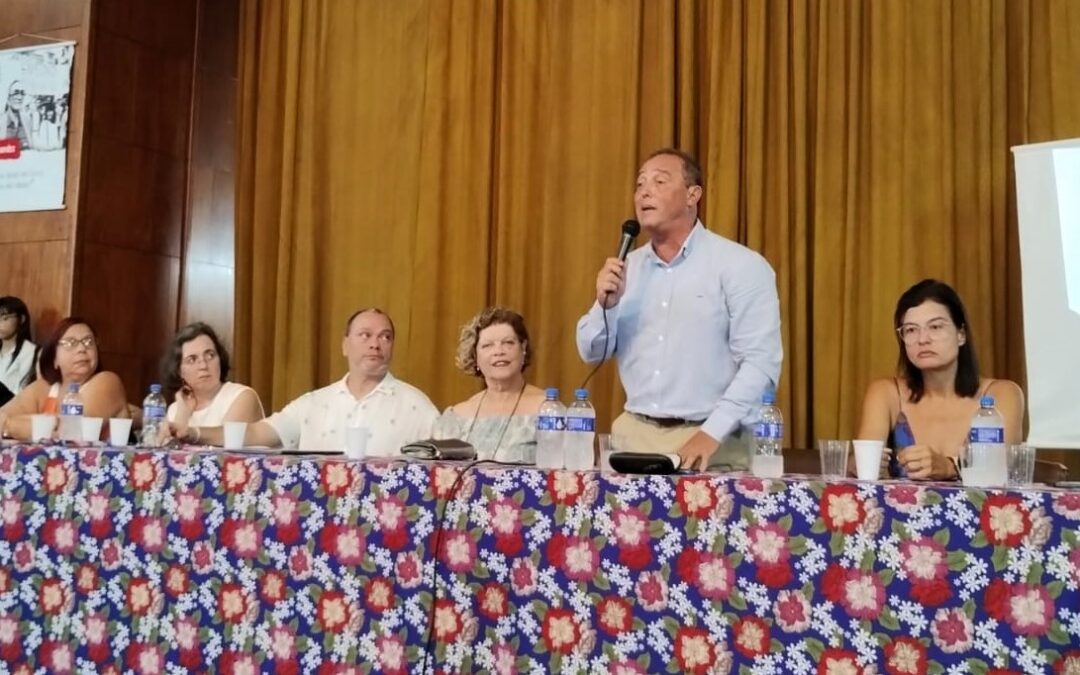 NOVA DIRETORIA DO FÓRUM ESTADUAL DE EDUCAÇÃO TOMOU POSSE, COM WALDECK CARNEIRO NA COORDENAÇÃO GERAL
