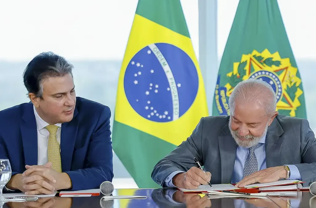 LULA ASSINA DECRETO DA NOVA POLÍTICA DE EDUCAÇÃO A DISTÂNCIA