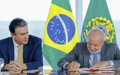 LULA ASSINA DECRETO DA NOVA POLÍTICA DE EDUCAÇÃO A DISTÂNCIA