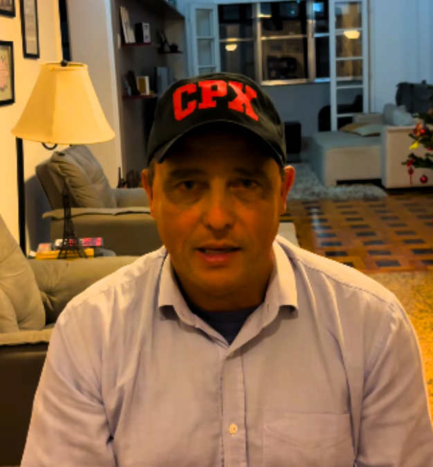 FETEERJ E SINPROS REPUDIAM AMEAÇAS AO PROFESSOR WALDECK CARNEIRO, PRESIDENTE DO FEERJ